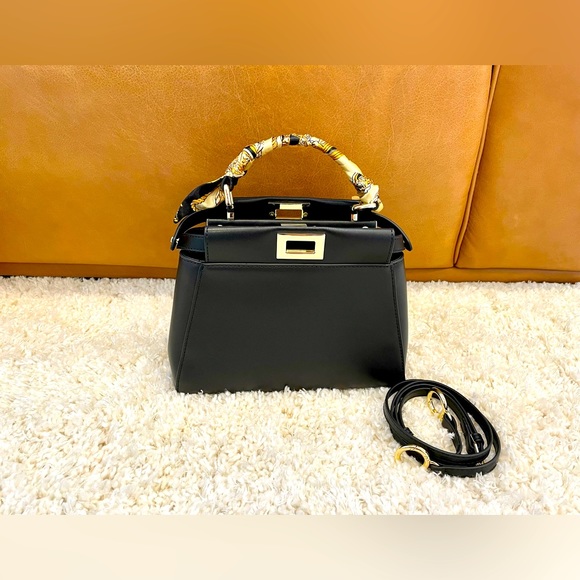 Handbags - This is not a Peekaboo bag